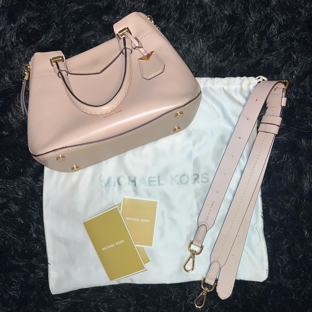 Michael Kors Blakely Medium Messenger Leather Satchel